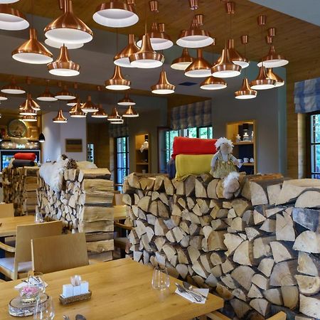 Vsetín Hotel A Restaurace U Vychopnu מראה חיצוני תמונה