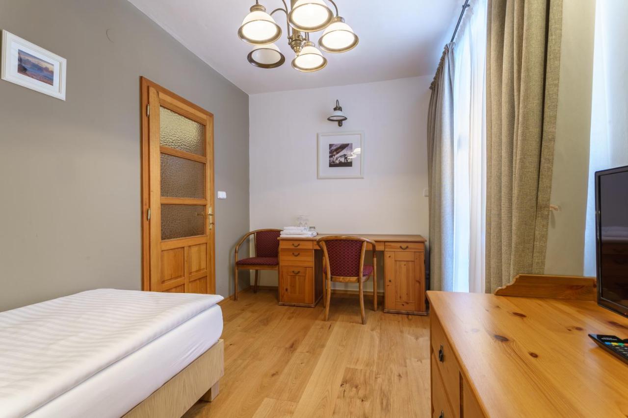 Vsetín Hotel A Restaurace U Vychopnu מראה חיצוני תמונה