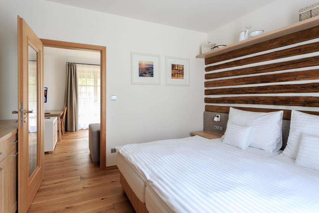 Vsetín Hotel A Restaurace U Vychopnu מראה חיצוני תמונה
