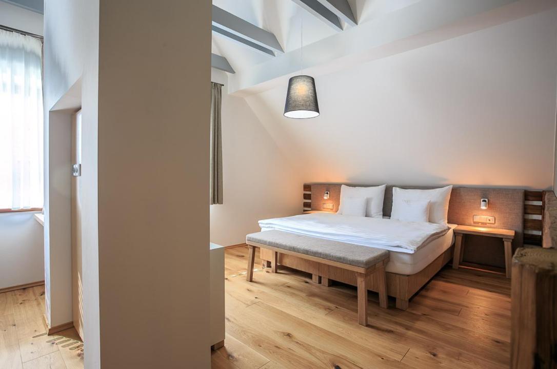 Vsetín Hotel A Restaurace U Vychopnu מראה חיצוני תמונה