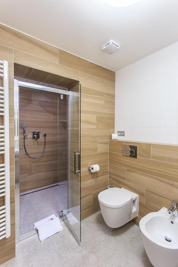 Vsetín Hotel A Restaurace U Vychopnu מראה חיצוני תמונה