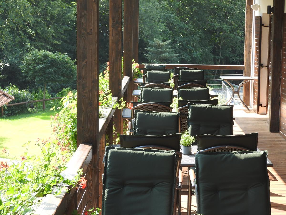 Vsetín Hotel A Restaurace U Vychopnu מראה חיצוני תמונה